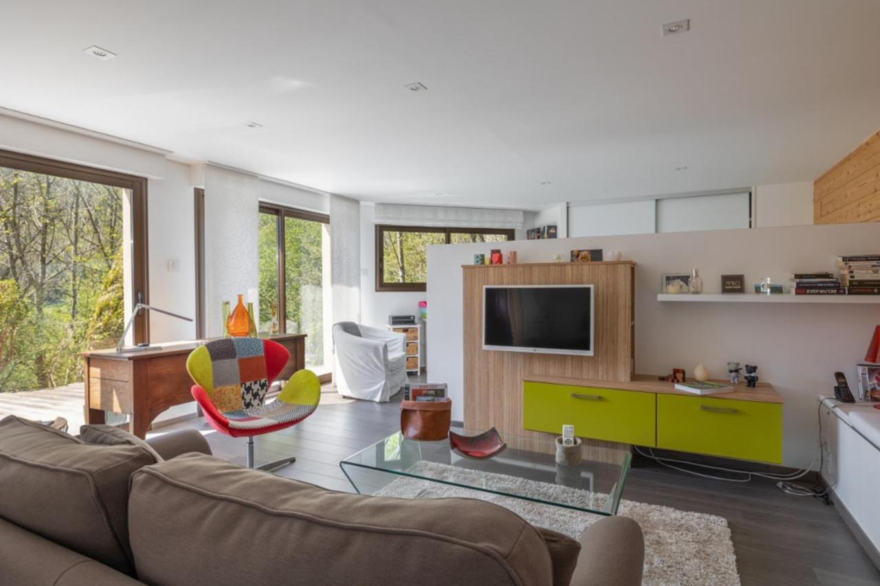 La Tour 74 Apartment Thones Luaran gambar
