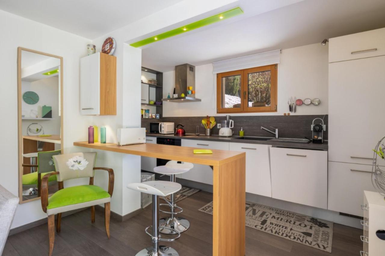 La Tour 74 Apartment Thones Luaran gambar